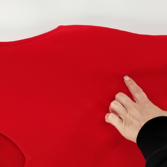 Chico's Designs tank solid red v neck size 3 XL 16 stretch sleeveless - Picture 6 of 7